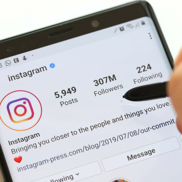 Learn Why Your Real Estate Instagram Bio Matters