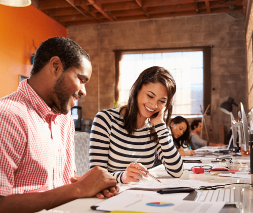 Aspiring realtors learning what to do before getting a real estate license